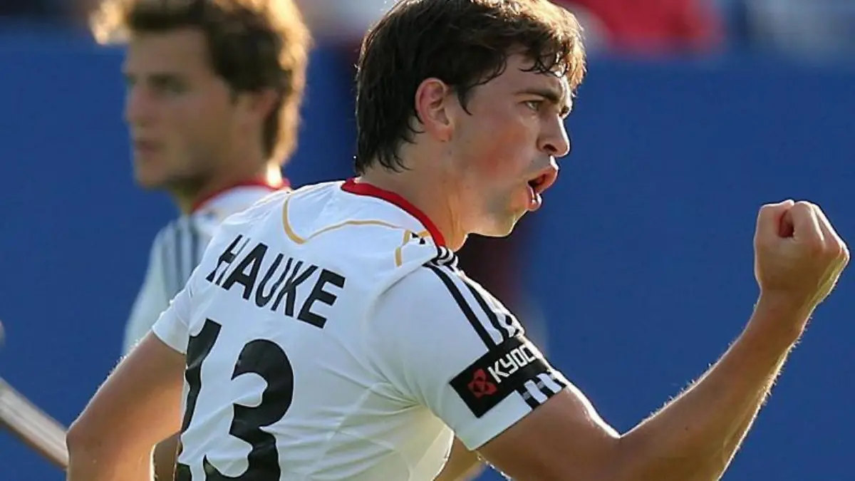 Tobias Hauke ist der vierte Deutsche, der die Auszeichnung zum Welthockeyspieler erhält. Foto: Olivier Hoslet