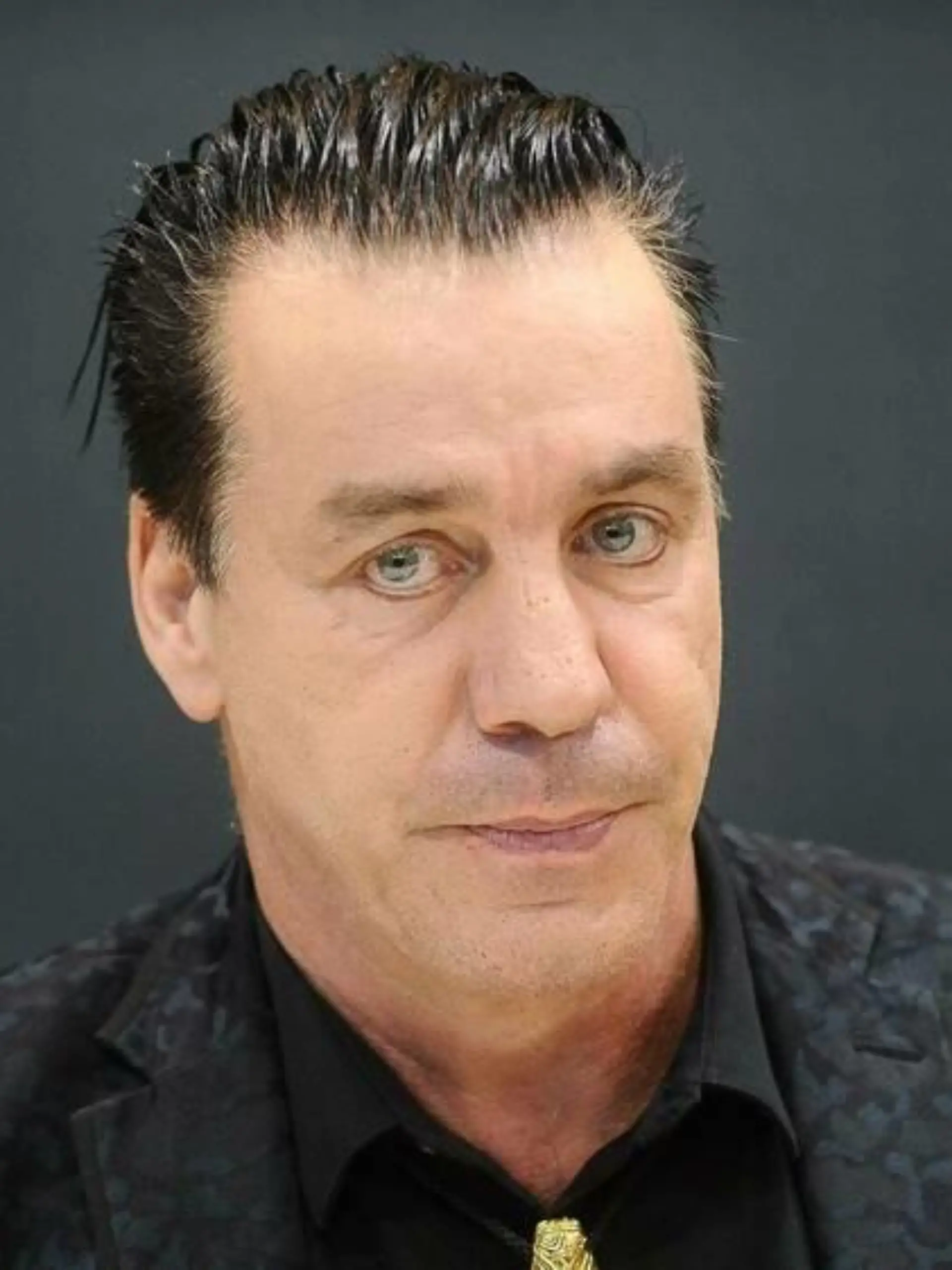 Till Lindemann: "Der Virus, der mich bezwingen will..."