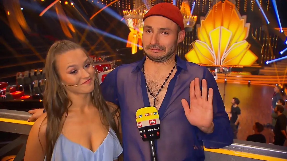Laura Müller tanzt mit Robert Beitsch - ist Christian Polanc eifersüchtig? Let's Dance 2020: Show 5