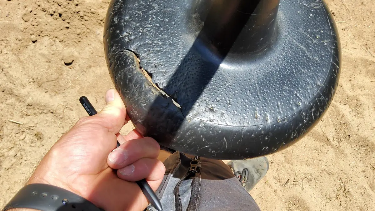 Zerstörter Seilbahnsitz auf Spielplatz
