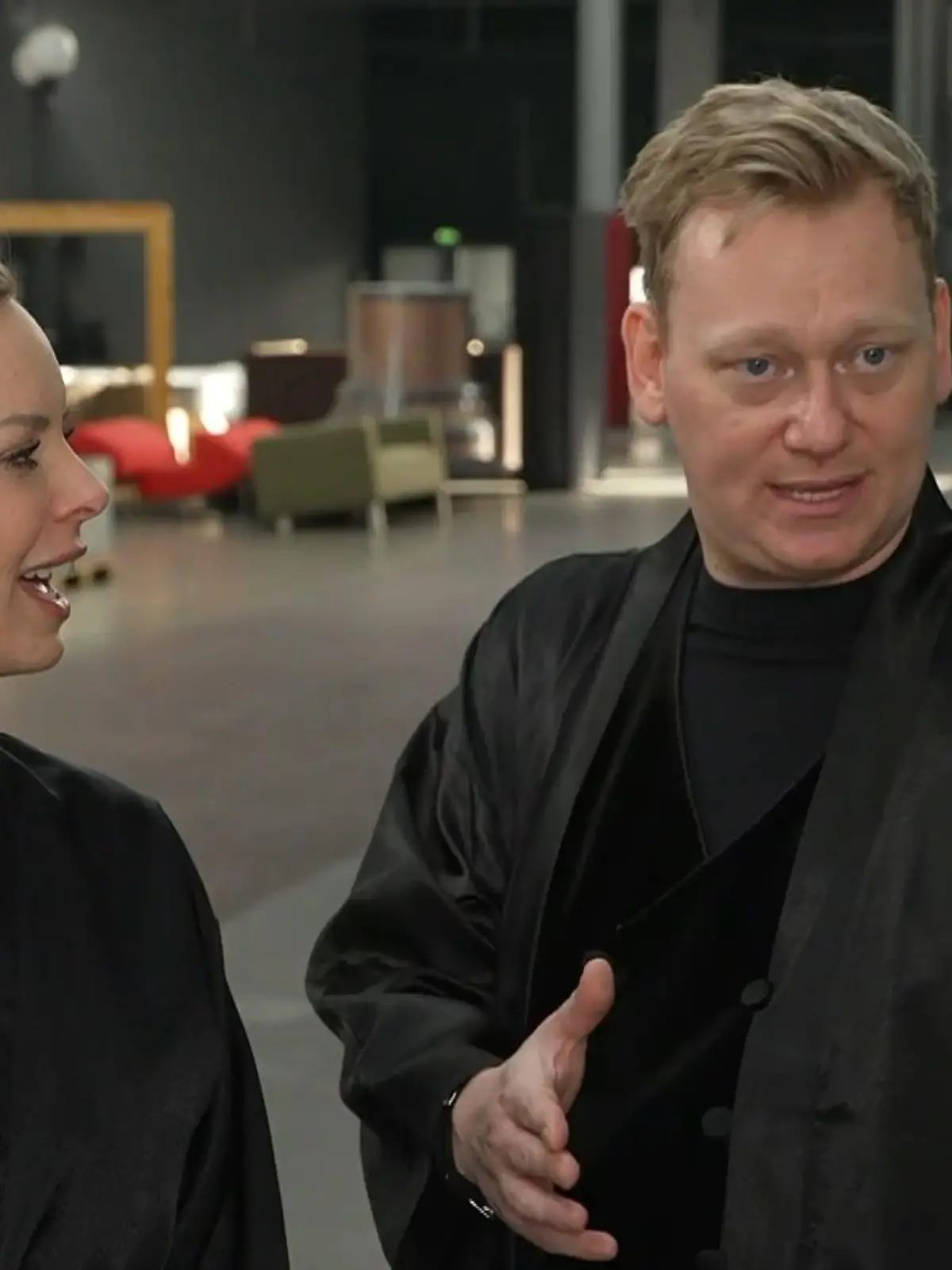 Isabel Edvardsson und Knossi im RTL-Interview.