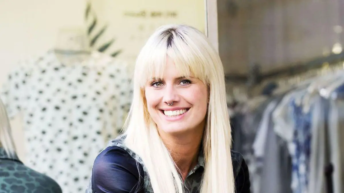 Pia Tillmann startet jetzt auch auf Youtube durch