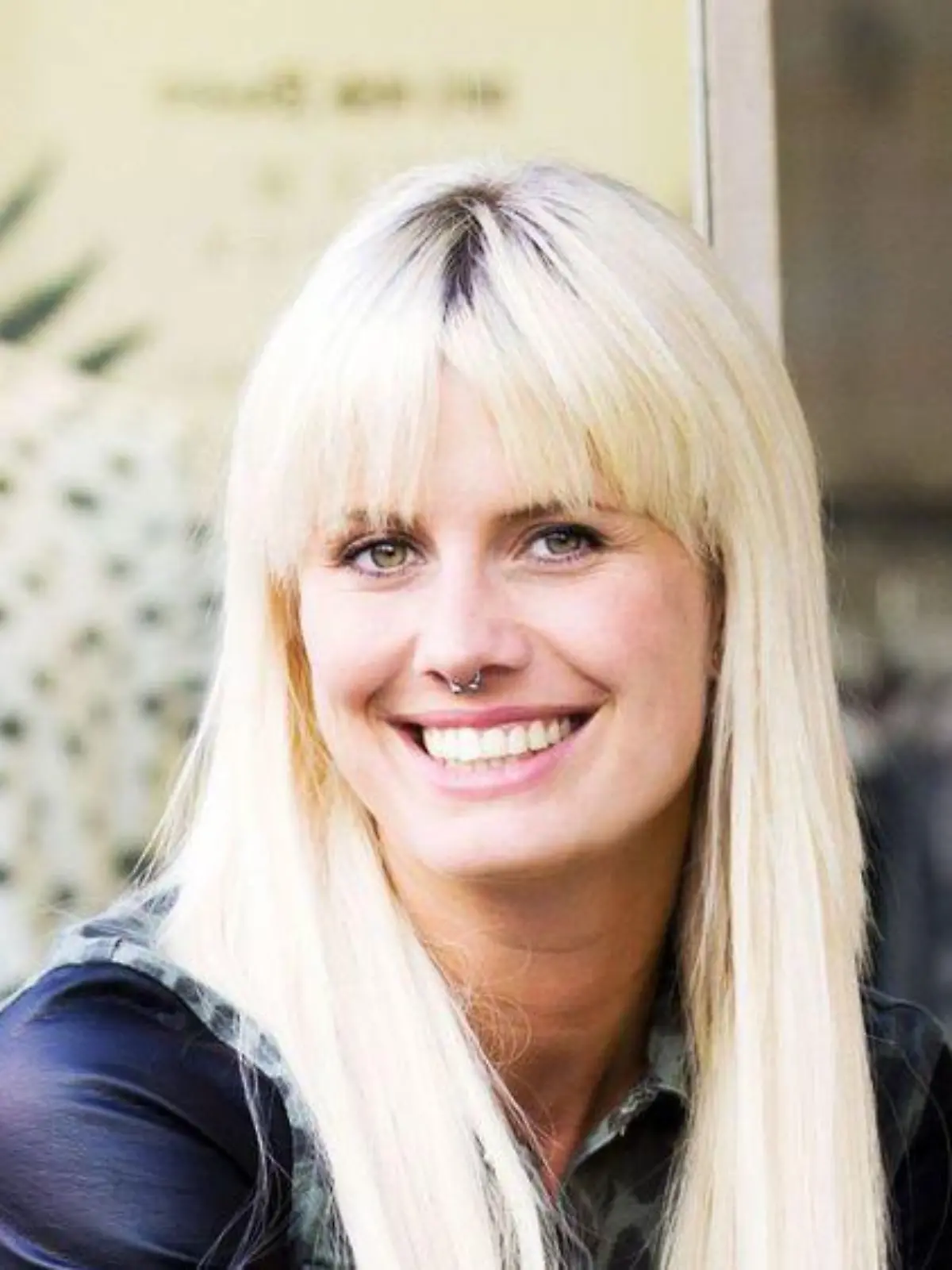 Pia Tillmann startet jetzt auch auf Youtube durch