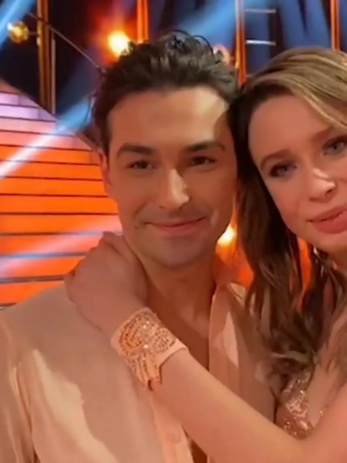 Bild zu: "Loiza Lamers: "Ein wunderschönes Abenteuer mit Andrzej""