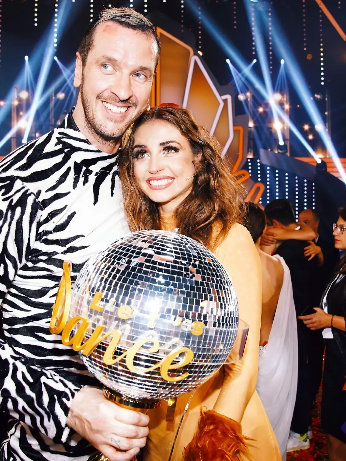 Gewinner 2019: Pascal Hens und Ekaterina Leonova 

Verwendung der Bilder für Online-Medien ausschließlich mit folgender Verlinkung: "Alle Infos zu "Let´s Dance" im Special bei RTL.de: https://www.rtl.de/cms/sendungen/lets-dance.html