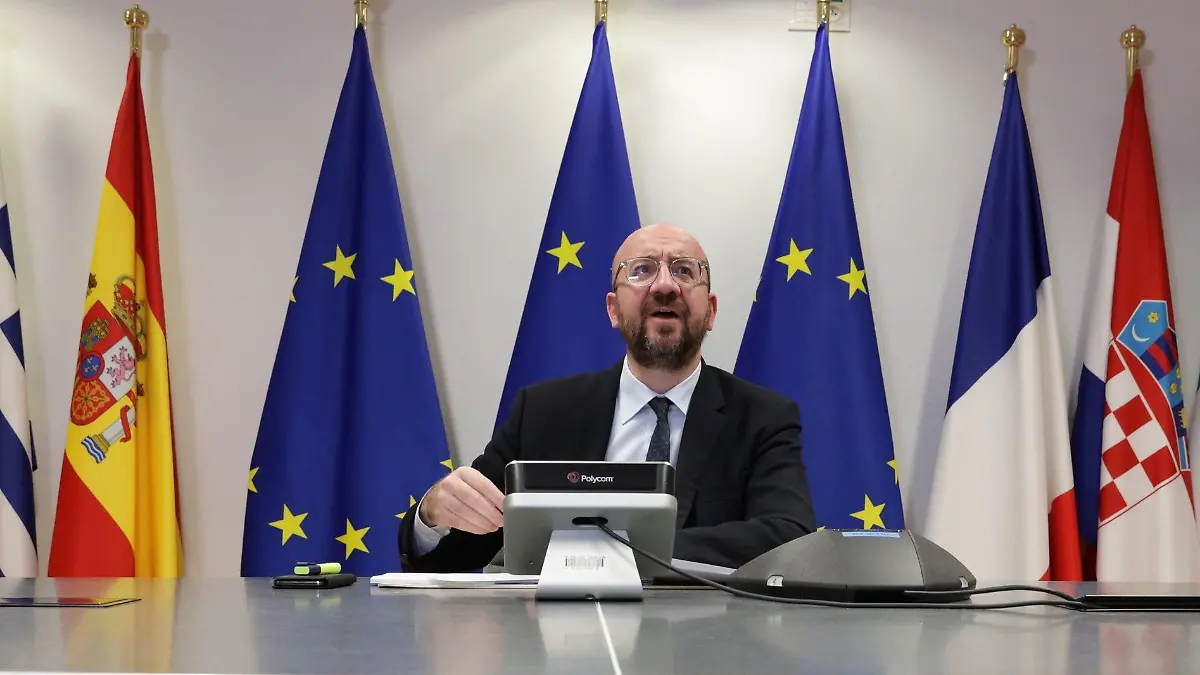 HANDOUT - 17.03.2020, Belgien, Brüssel: Charles Michel, EU-Ratschef nimmt an einer Videoschalte der EU-Staats- und Regierungschefs teil. Zur Eindämmung des neuartigen Coronavirus haben Deutschland und die anderen EU-Staaten ein weitreichendes Einreiseverbot für Bürger der allermeisten Nicht-EU-Staaten vereinbart. Foto: Dario Pignatelli/European Council/dpa - ACHTUNG: Nur zur redaktionellen Verwendung und nur mit vollständiger Nennung des vorstehenden Credits +++ dpa-Bildfunk +++