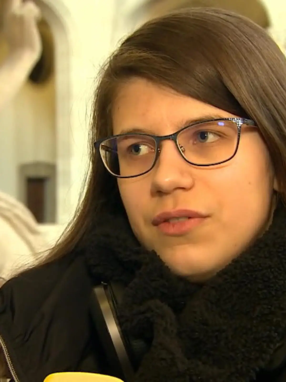 Bild zu: "Gerechtigkeit für ermordete Schwester"