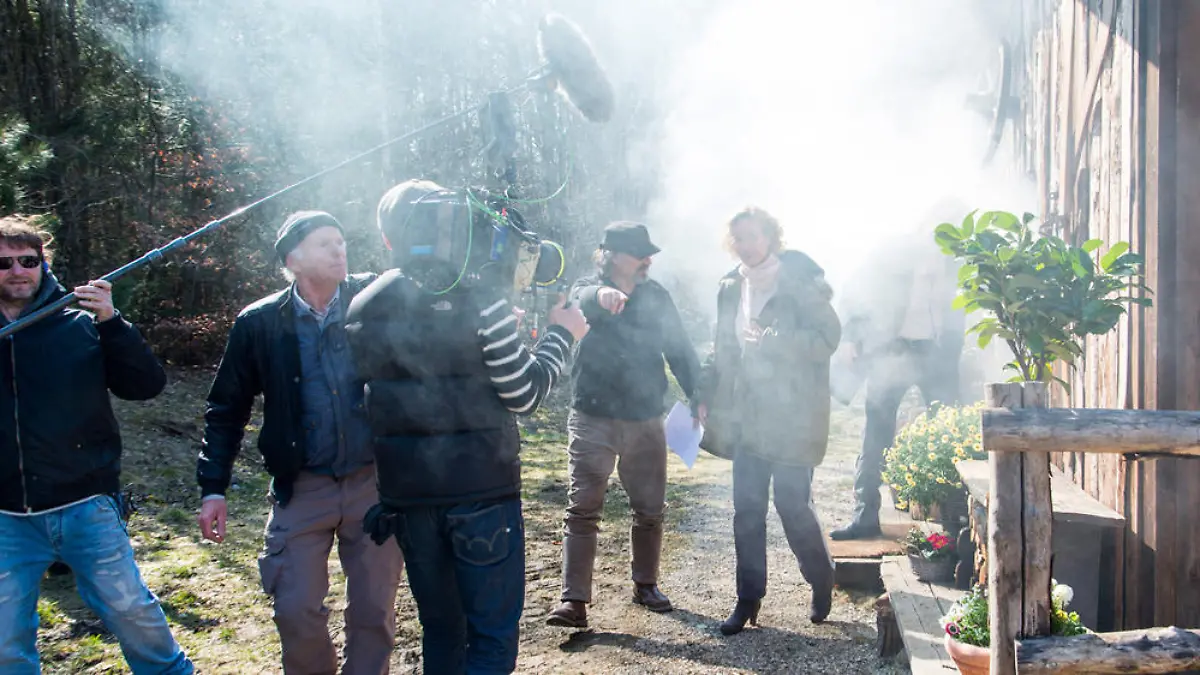 ARD-Telenovelas legen wegen Corona nun doch eine Drehpause ein