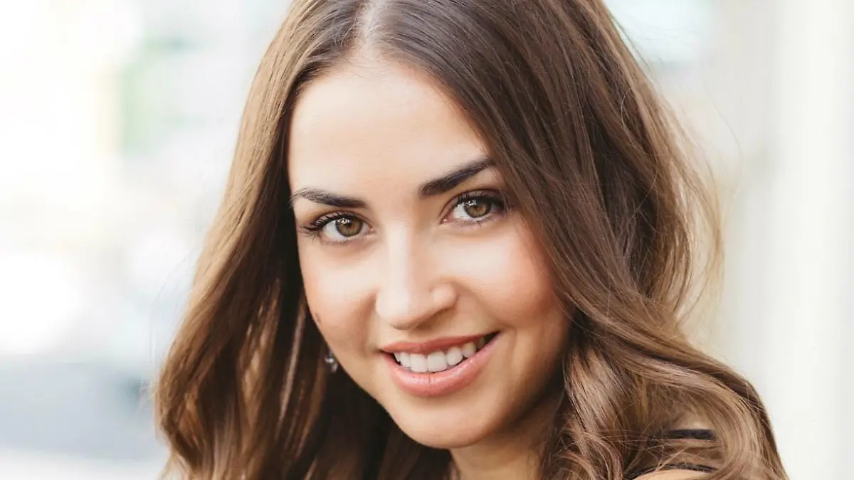 Profitänzerin Ekaterina Leonova nimmt die Entwicklung der Tanzpaare für uns unter die Lupe.