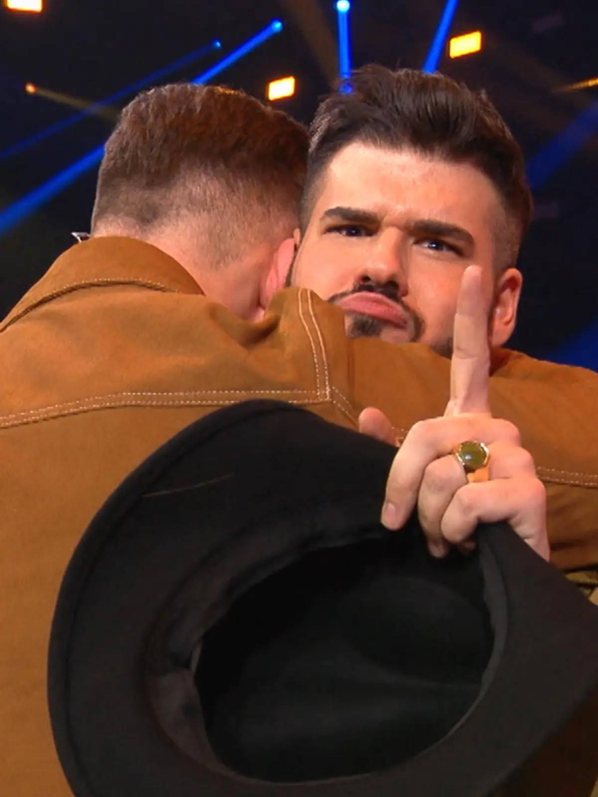 Bild zu: "Ricardo Roderigues ist raus!"
