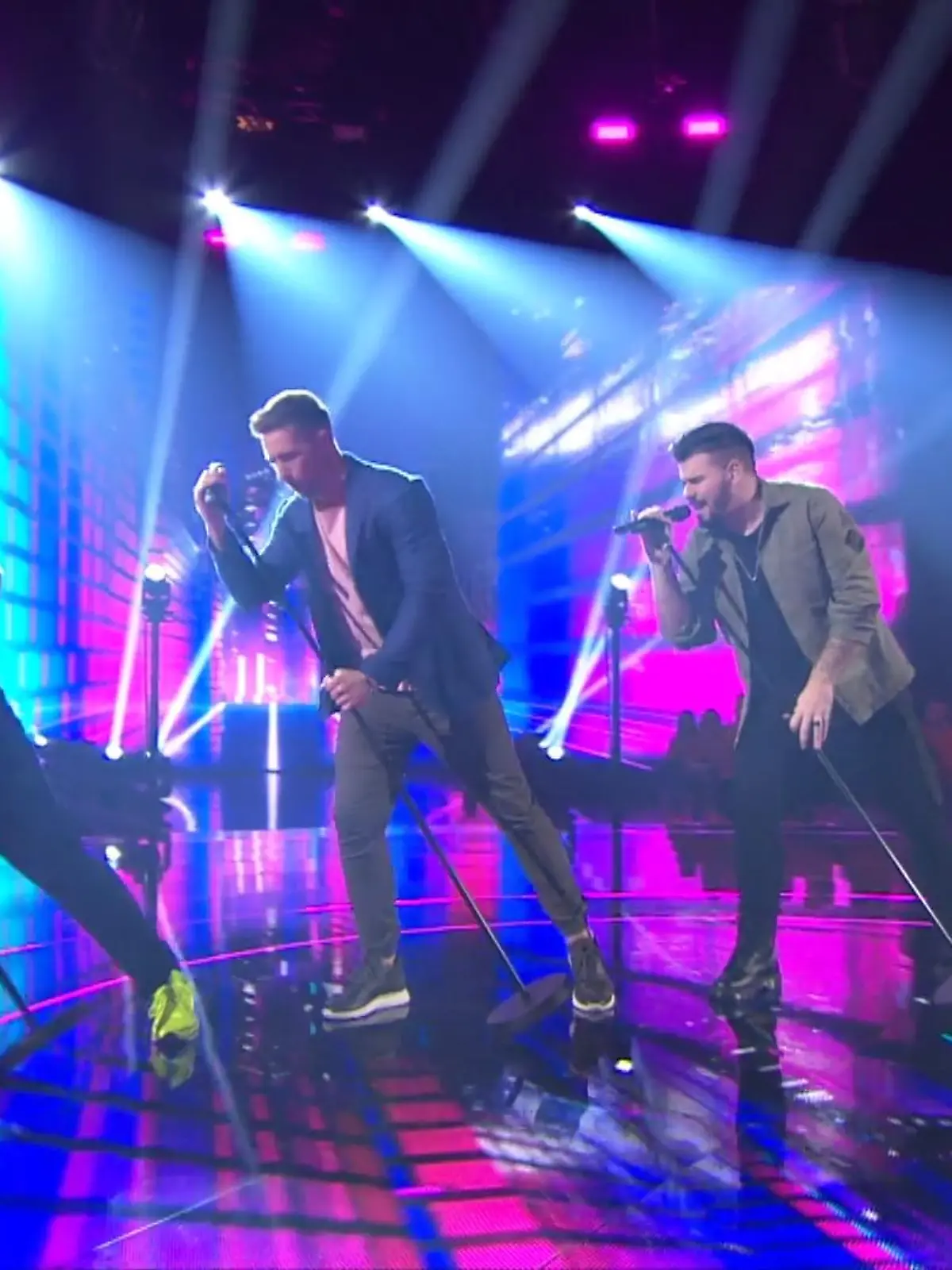 Bild zu: "Die Choreo der Jungs auch die Jury um"