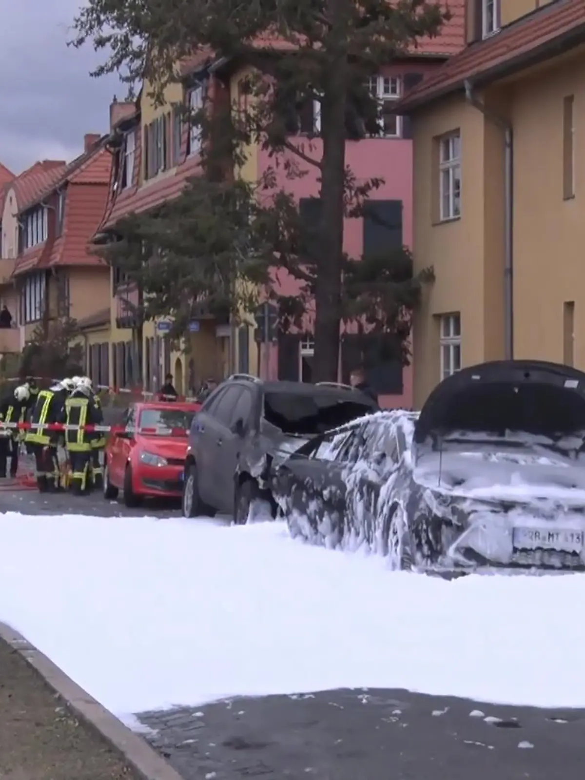 Bild zu: "Messerattacke: Nachbarn retten Frau"