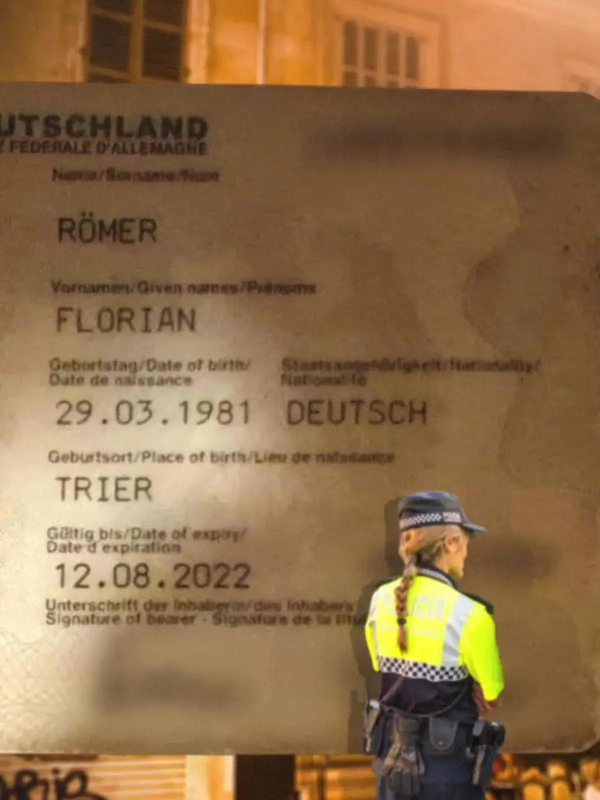 Bild zu: "Nach Pass-Klau unschuldig festgenommen"