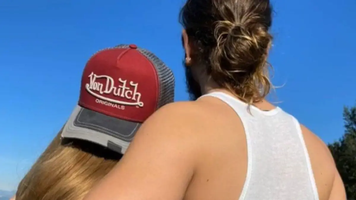 Leni Klum und Tom Kaulitz Arm in Arm.