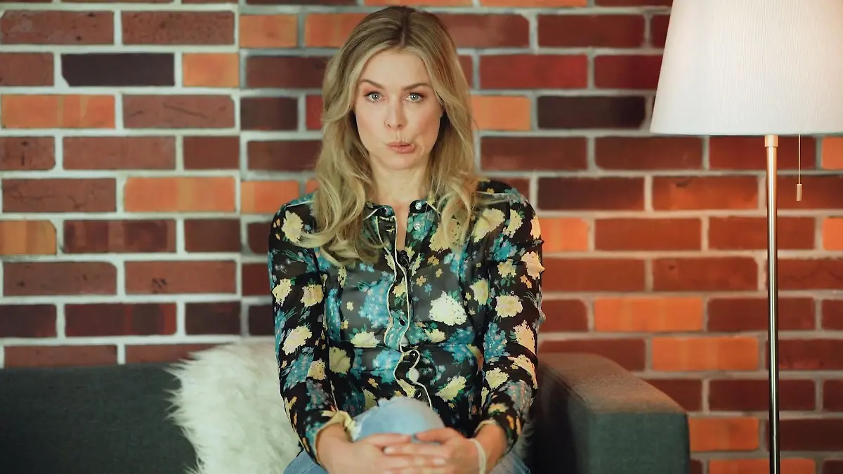 So kam es zu Jessicas großer Baby-Lüge GZSZ-Star Nina Ensmann