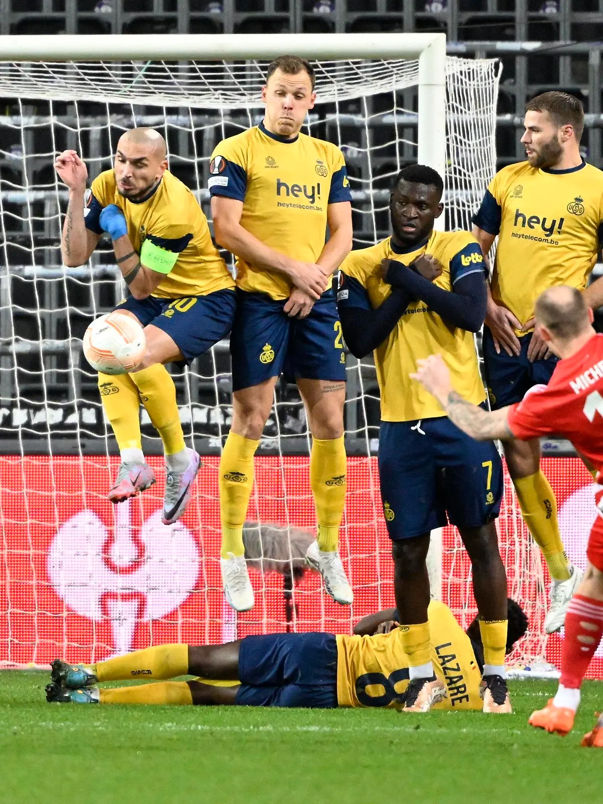 ANDERLECHT, BELGIUM - MARCH 16 : Teuma Teddy midfielder of Union St-Gilloise, Lynen Senne midfielder of Union St-Gilloise, Boniface Victor forward of Union St-Gilloise, Nieuwkoop Bart defender of Union St-Gilloise during the UEFA Europa League round of 16, 2nd leg between Royal Union Saint-Gilloise and FC Union Berlin on March 16, 2023 in Anderlecht, Belgium, 16/03/2023  Royal Union Saint-Gilloise v Union Berlin - UEFA Europa League PhotoNews/Panoramic PUBLICATIONxINxGERxSUIxAUTxHUNxONLY