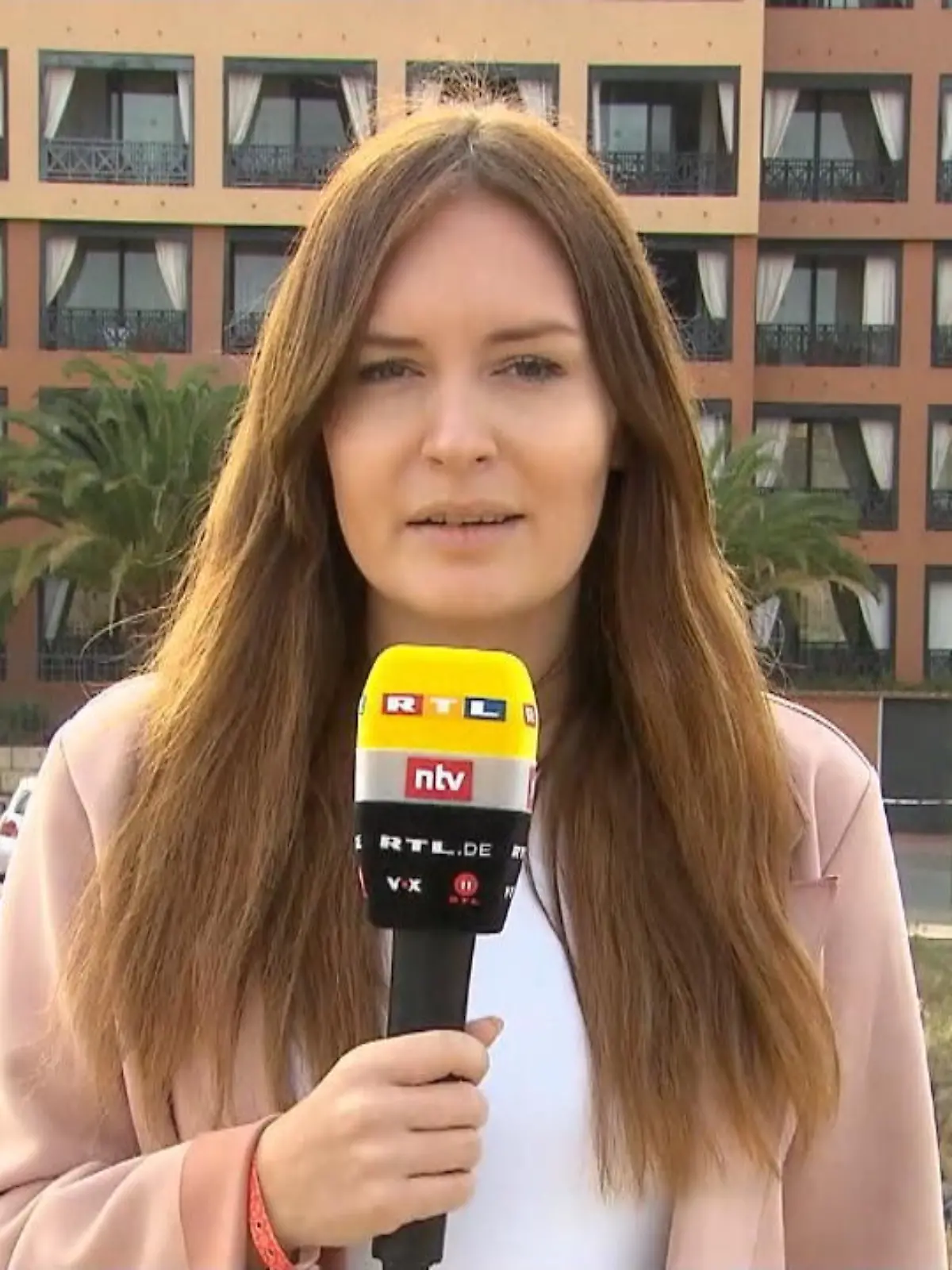 Bild zu: "RTL-Reporterin wird 2 Tage vertröstet"
