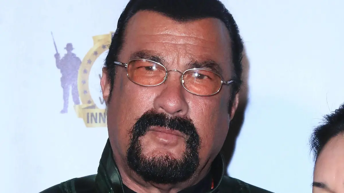 Steven Seagal: Strafe wegen unlauterer Werbung für Kryptowährung