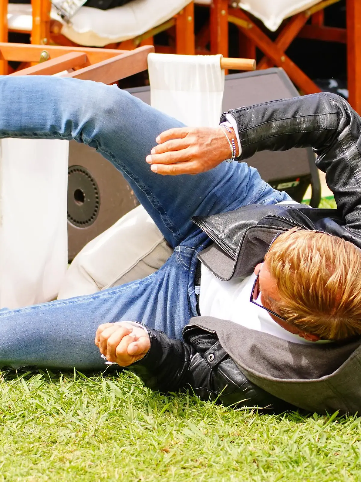 Bild zu: "Dieter Bohlen fliegt vom Stuhl!"