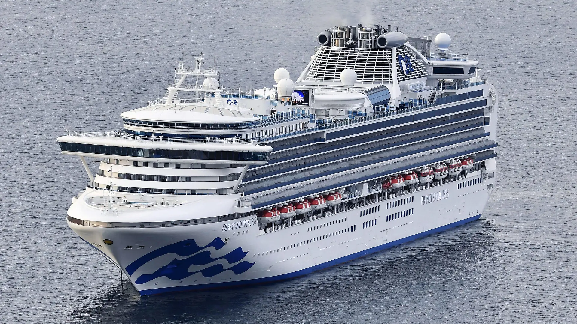 New Coronavirus Photo taken from a Kyodo News helicopter on Feb. 4, 2020, shows luxury cruise ship Diamond Princess off Daikoku Pier in Yokohama near Tokyo. The previous day, an elderly passenger who disembarked in Hong Kong late January was found infected with a new coronavirus, leading health officials to quarantine all the 3,700 passengers and crew members. PUBLICATIONxINxGERxSUIxAUTxHUNxONLY