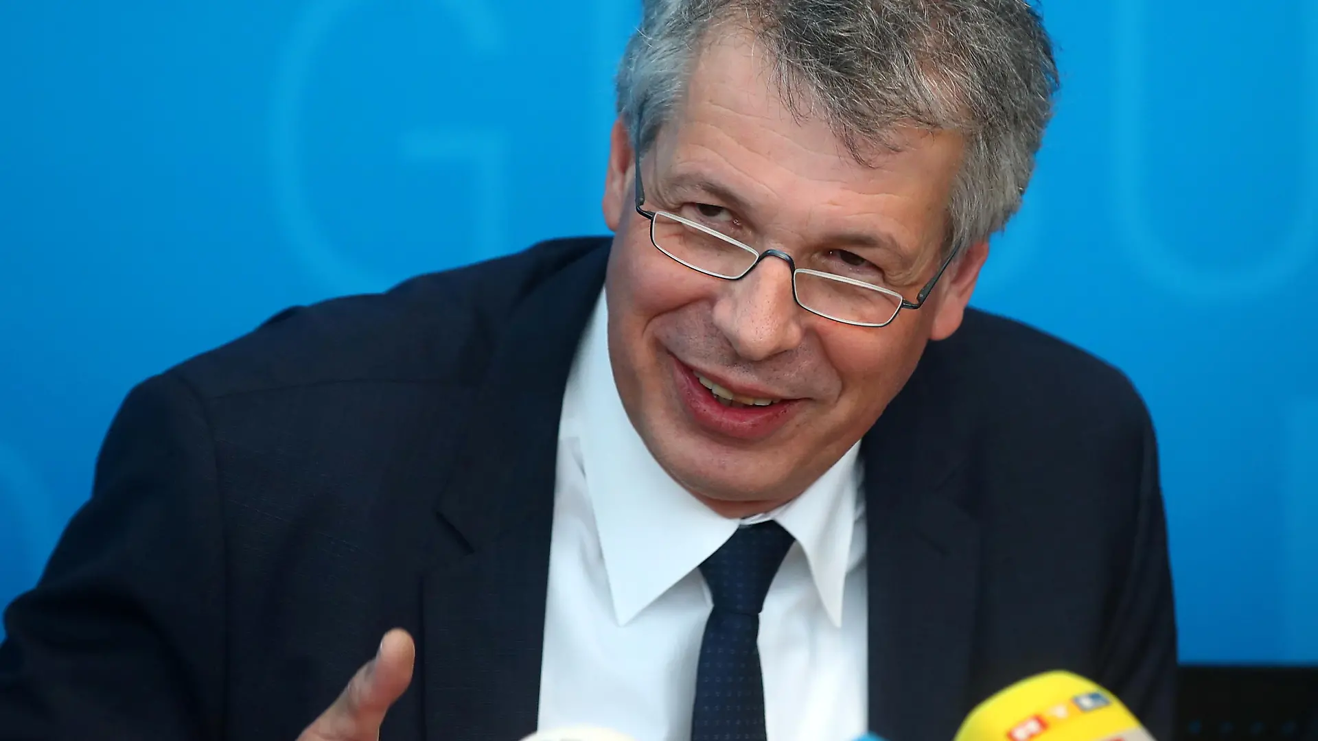 Bavarian state office for health and food safety Dr. Andreas Zapf attends a news conference, after Germany has declared its first confirmed case of the coronavirus that broke out in China, in Munich, Germany January 28, 2020. REUTERS/Michael Dalder