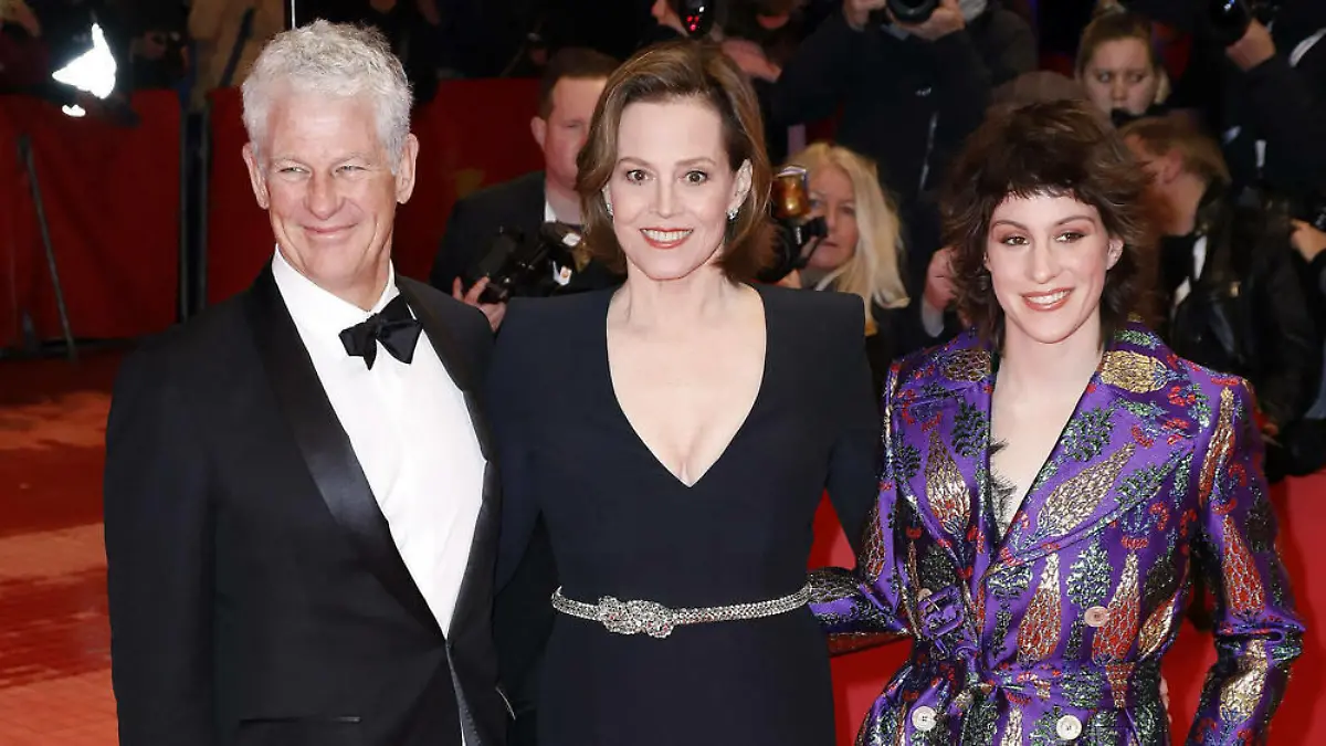 Sigourney Weaver bringt Mann und Tochter zur Berlinale