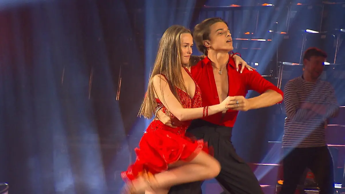 Laura Müller will Michael Wendler eifersüchtig machen Let's Dance 2020: Proben