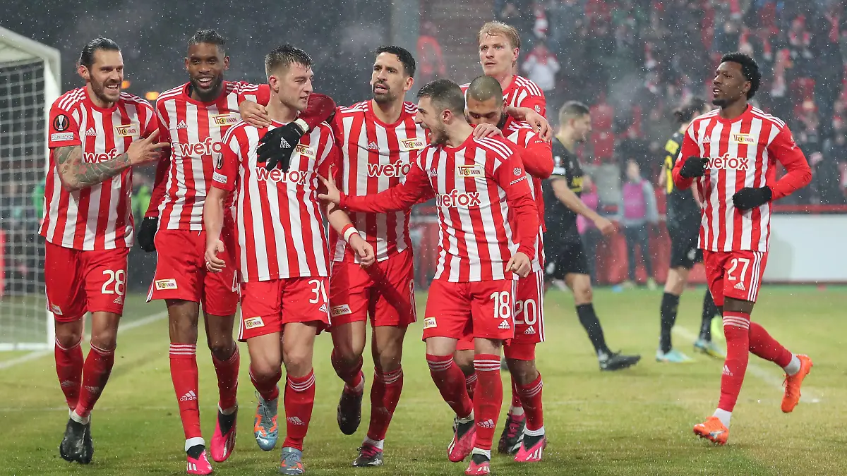 09.03.2023, xtgx, Fussball UEFA Europa League, 1. FC Union Berlin - Royal Union Saint-Gilloise emspor, v.l. Union nach Tor zum 2:2 durch Robin Knoche Union Berlin, 31 Jubel, Torjubel, jubelt ueber das Tor, celebrate the goal, celebration DFL/DFB REGULATIONS PROHIBIT ANY USE OF PHOTOGRAPHS as IMAGE SEQUENCES and/or QUASI-VIDEO Berlin *** 09 03 2023, xtgx, football UEFA Europa League, 1 FC Union Berlin Royal Union Saint Gilloise emspor, v l Union after goal to 2 2 by Robin Knoche Union Berlin, 31 cheers, goal celebration, cheers about the goal, celebrate the goal, celebration DFL DFB REGULATIONS PROHIBIT ANY USE OF PHOTOGRAPHS as IMAGE SEQUENCES and or QUASI VIDEO Berlin