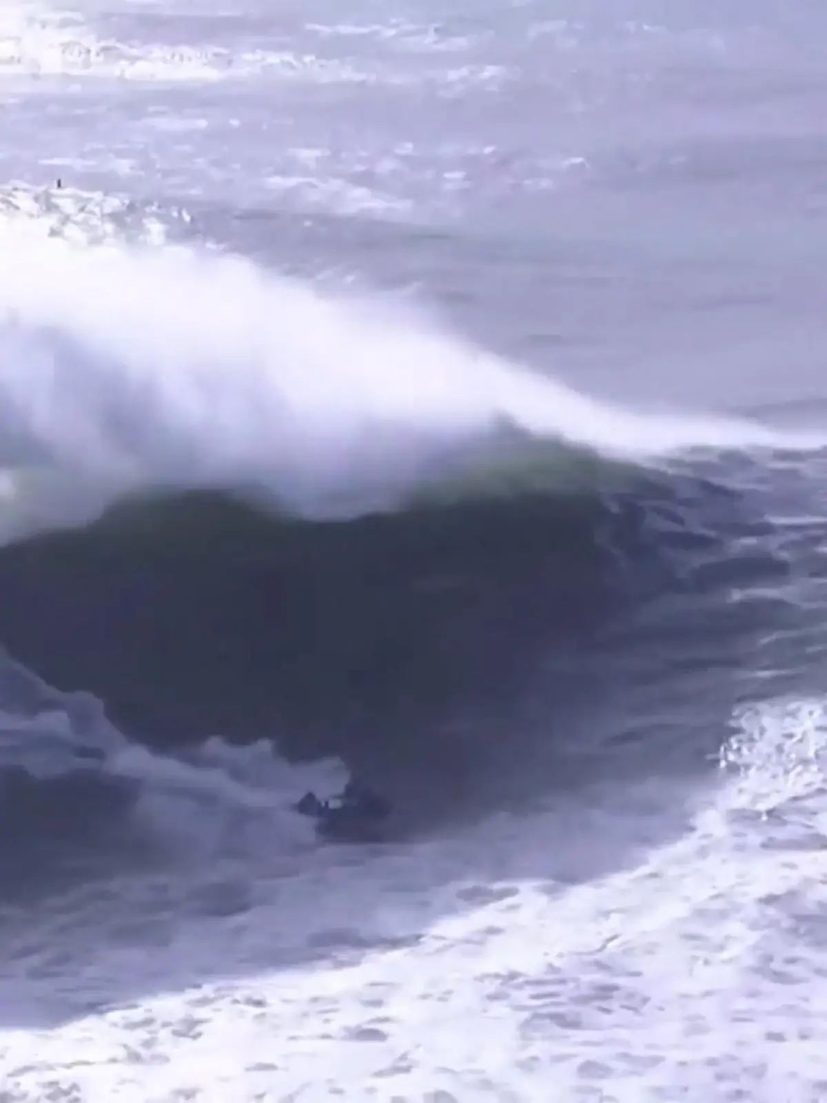 Bild zu: "Horror-Unfall bei Surf-Weltcup"
