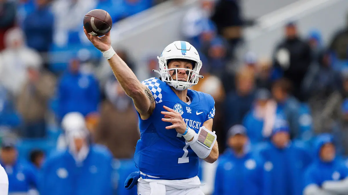 Kentucky quarterback Will Levis throws a pass during an NCAA college football game against Vanderbilt in Lexington, Ky., Saturday, Nov. 12, 2022. (AP Photo/Michael Clubb)