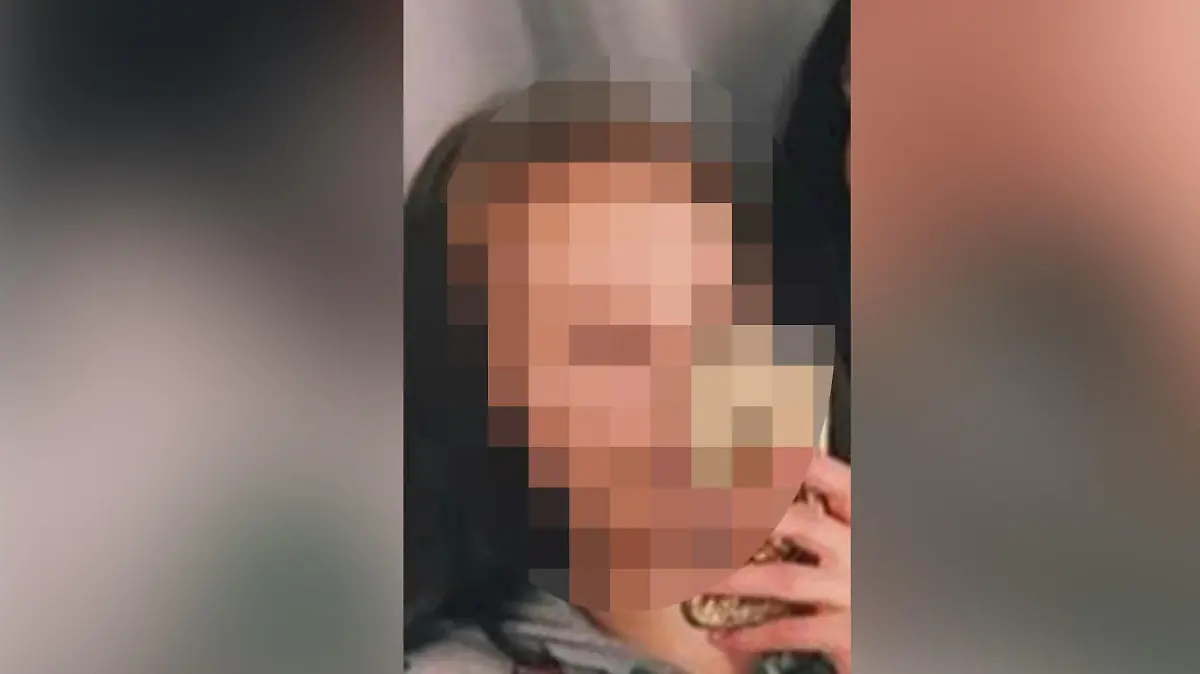 Die Mitschülerin soll noch während der Tat mit dem Mörder kommuniziert haben.
