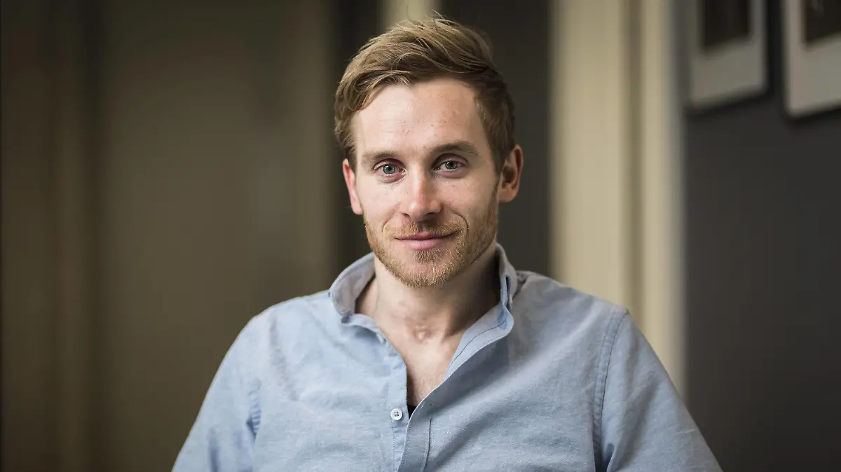 Schauspieler Samuel Koch posiert fuer ein Foto in Berlin, 11.04.2018. Berlin Deutschland *** Actor Samuel Koch poses for a photo in Berlin 11 04 2018 Berlin Germany PUBLICATIONxINxGERxSUIxAUTxONLY Copyright: xFlorianxGaertner/photothek.netx  