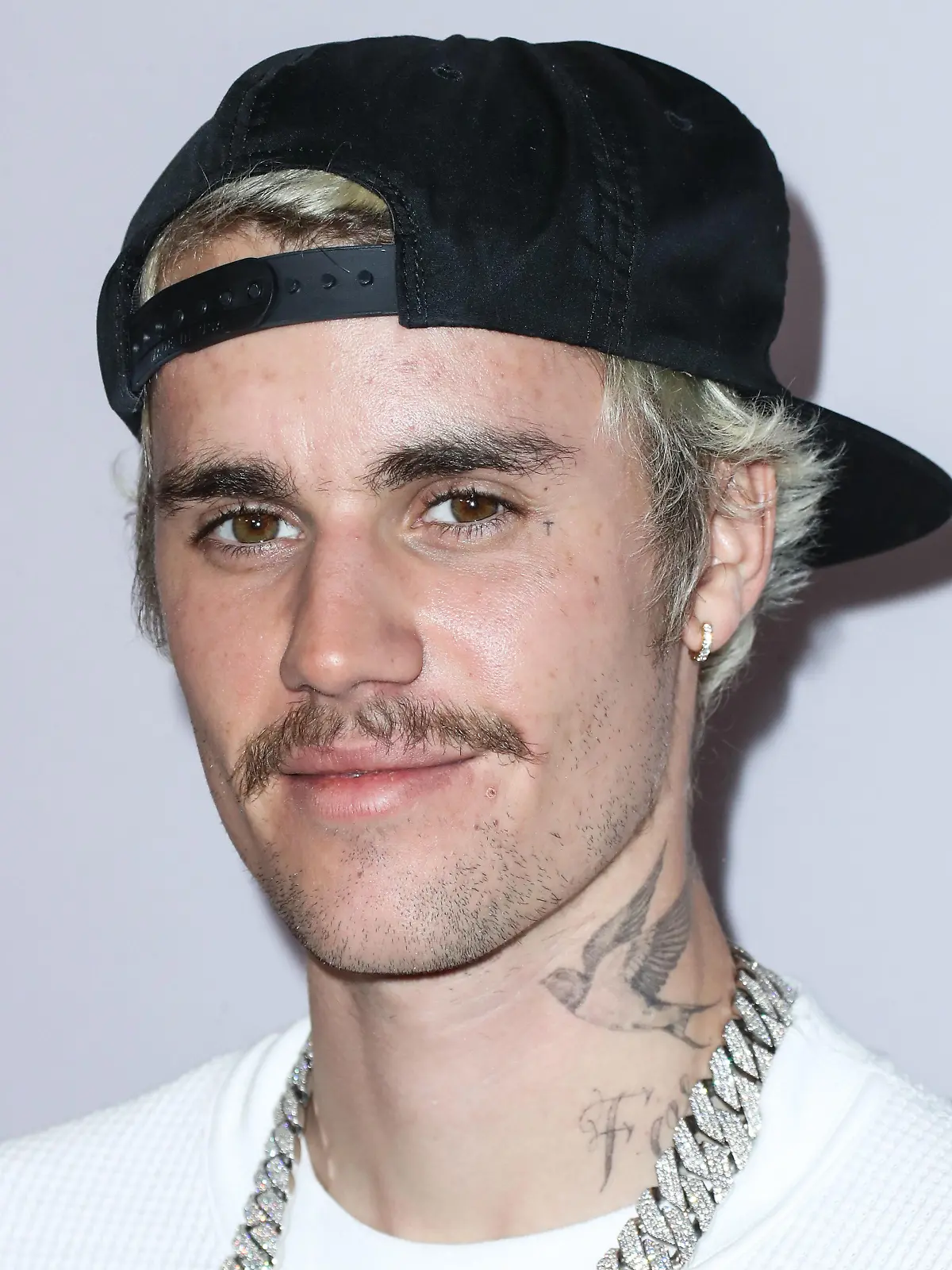 Justin Bieber verschenkt 100 000 Dollar