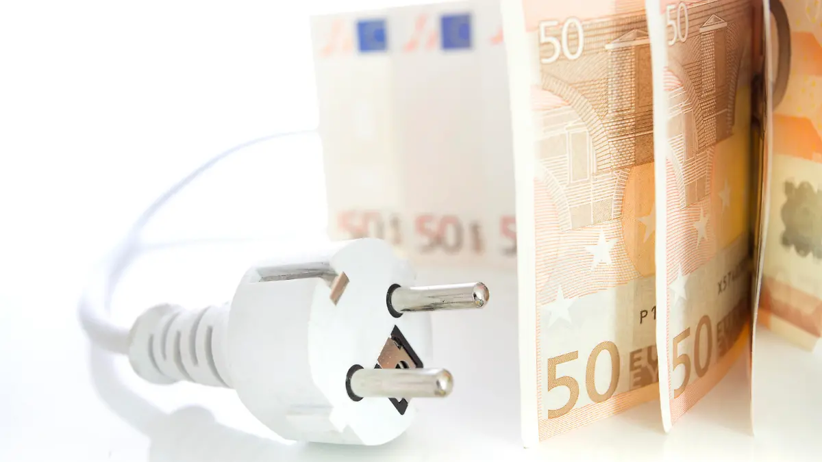 Ein Strom- oder Gasanbieterwechsel spart richtig Geld.