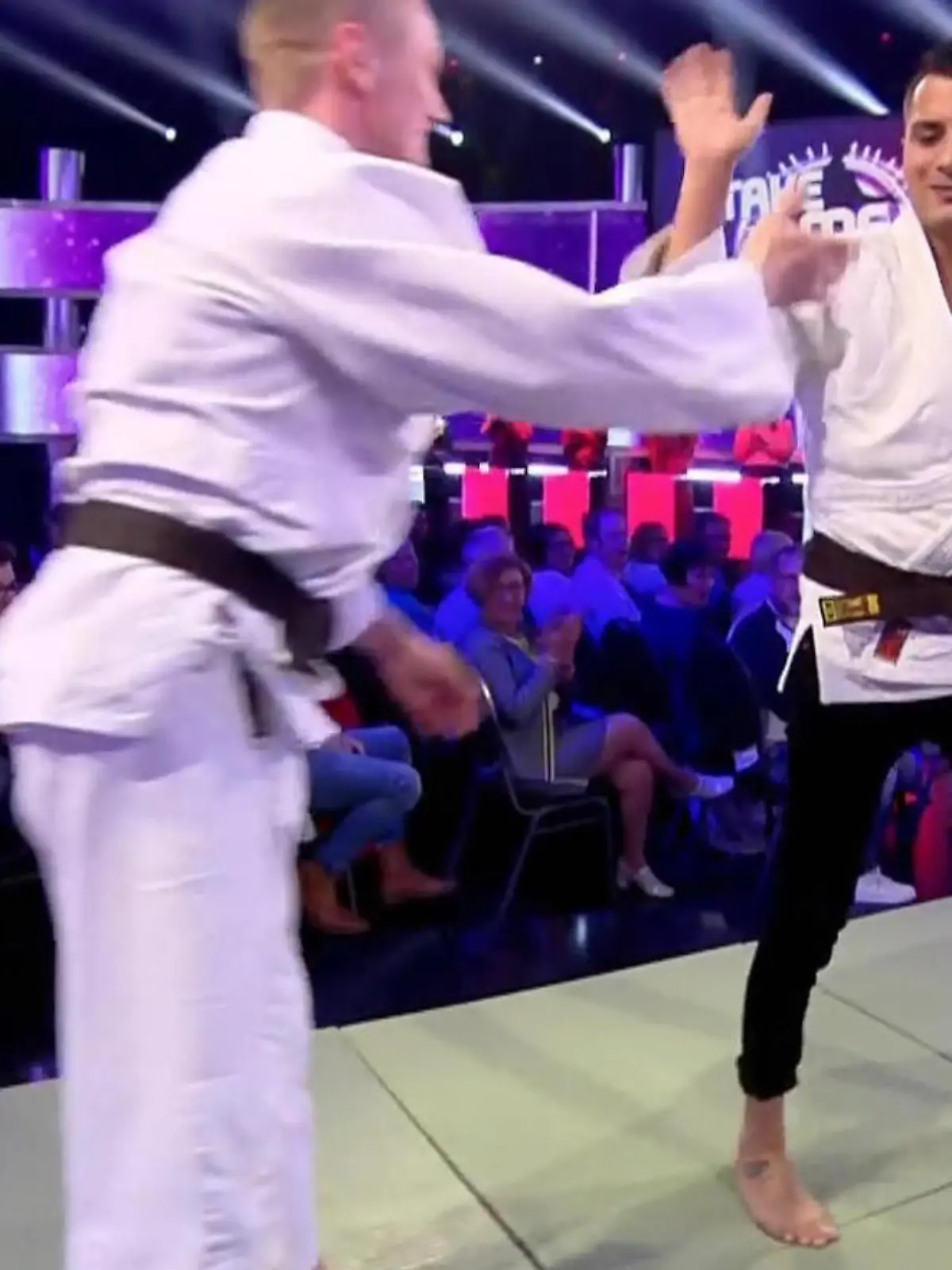 Bild zu: "Bei "Take Me Out" zeigt Daniel, was er kann"