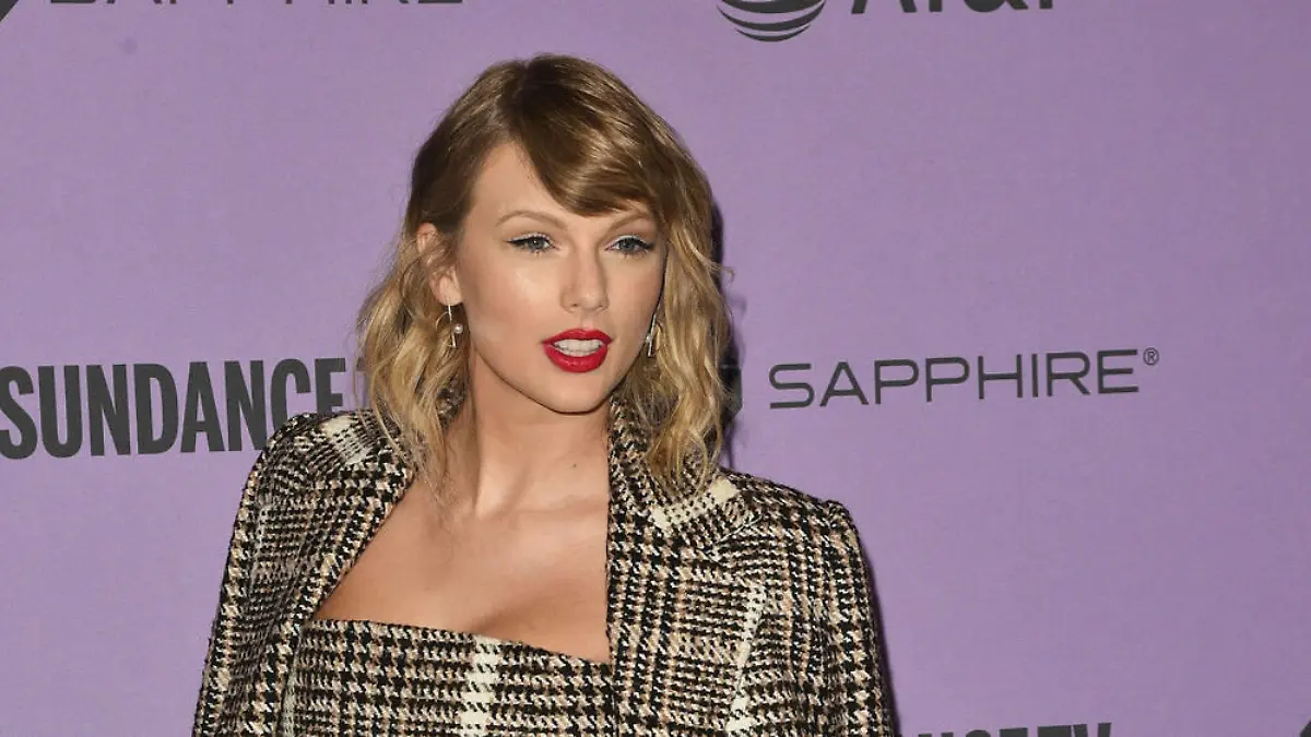 Taylor Swift räumt bei den NME Awards ab