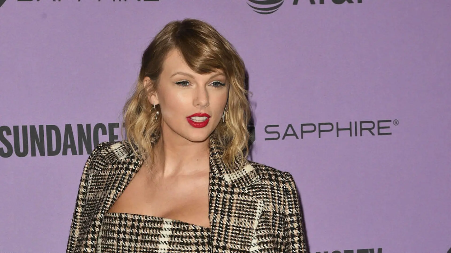Taylor Swift räumt bei den NME Awards ab