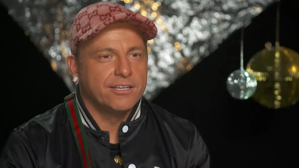 Als Dennis kann Martin Klempnow die Sau rauslassen „Let's Dance“-Kandidat
