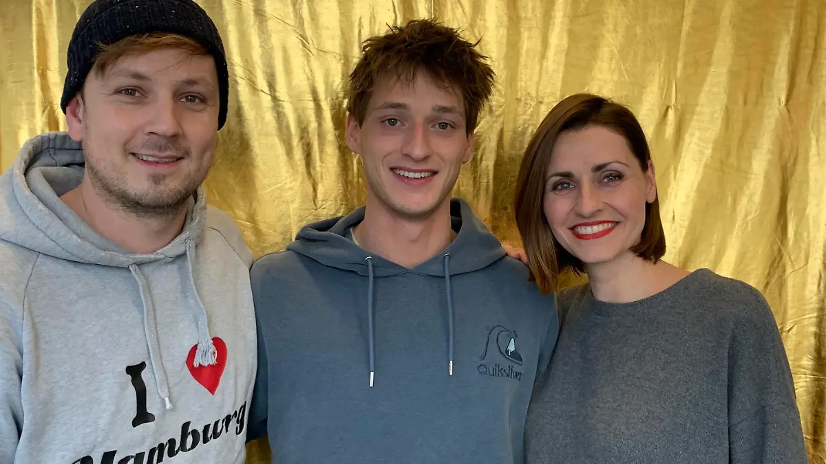 Martin Tietjen und Bella Lesnik interviewen „Let’s Dance“-Kandidat Moritz Hans. Er verrät im Podcast, warum er sich trotz Sportler-Dasein beim Tanzen schwer tut.