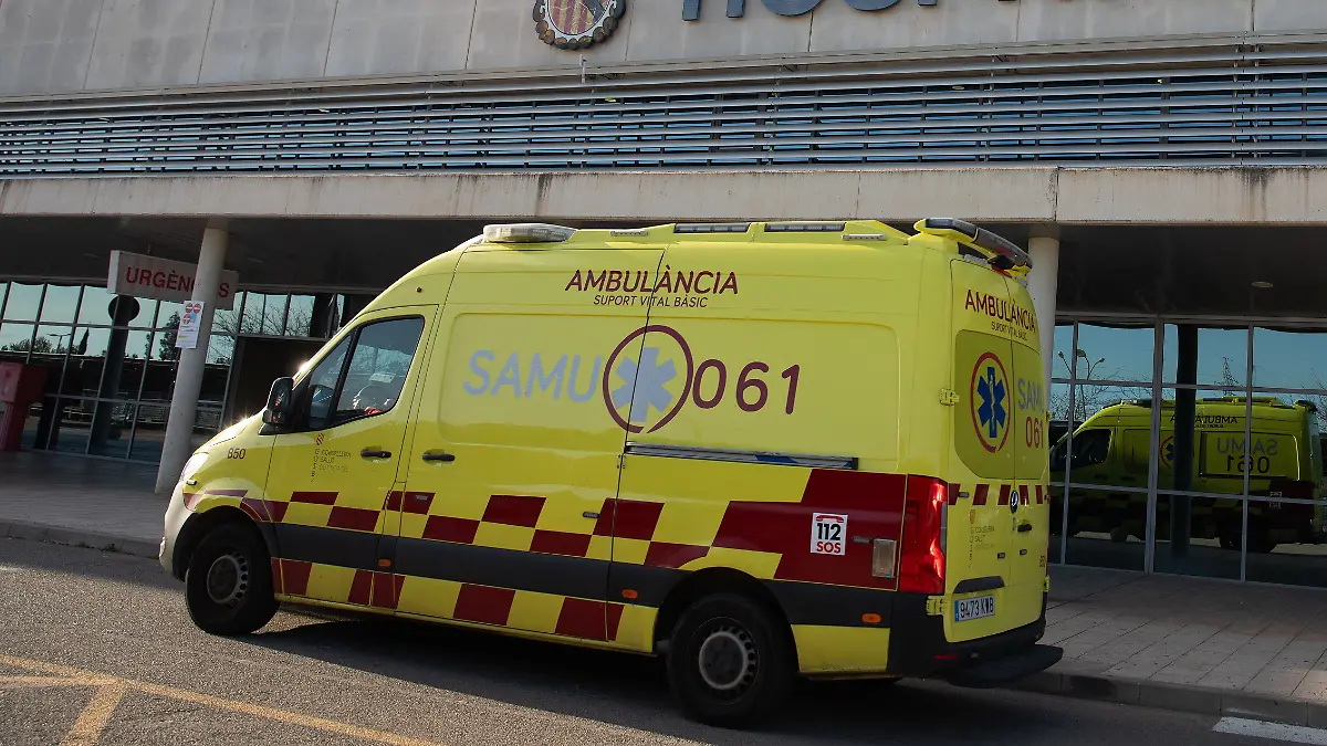 Mallorca-k-mpft-mit-heftiger-Grippe-und-Coronawelle-Krankenh-user-und-Notaufnahmen-berlastet