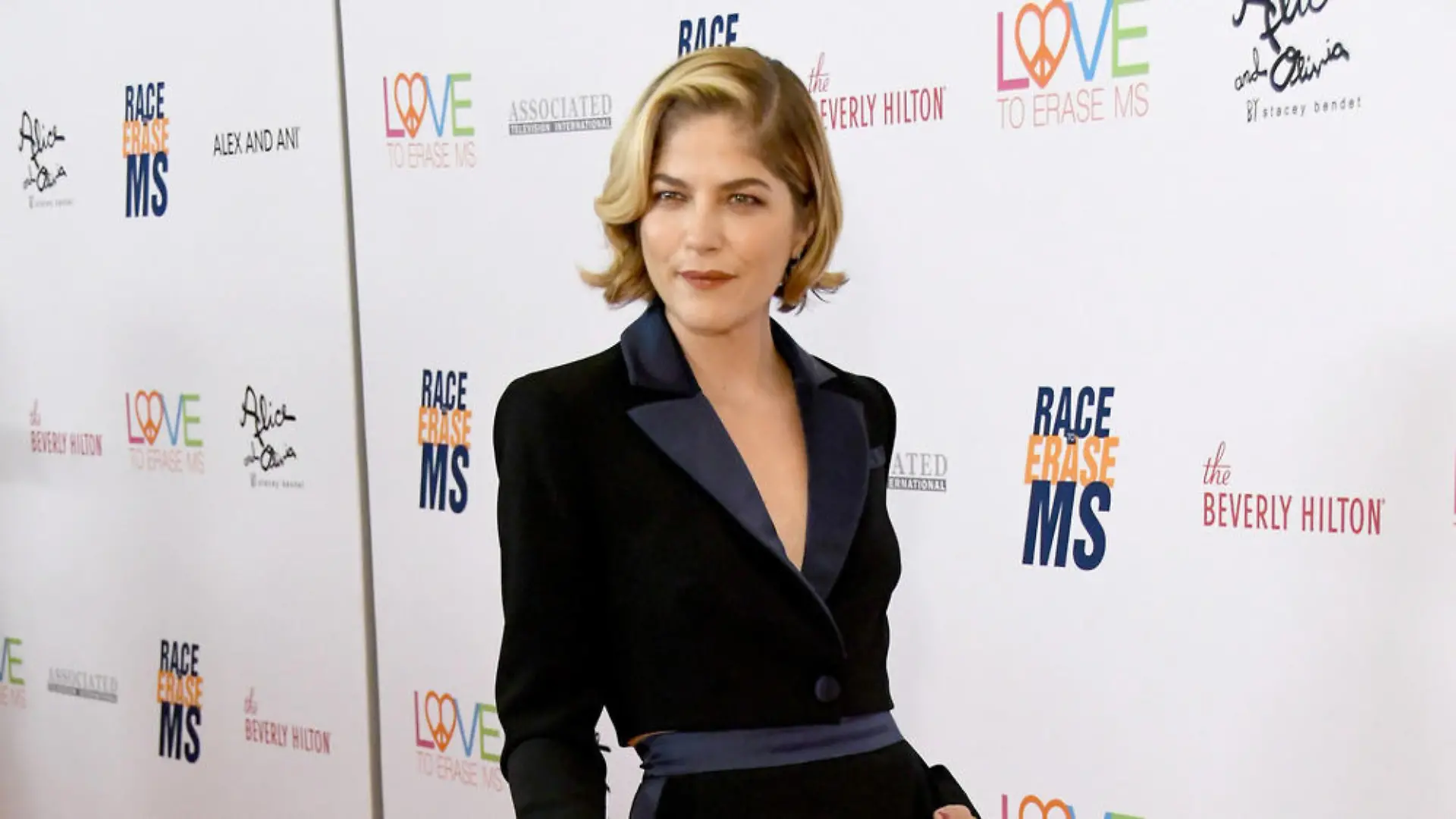 Selma Blair spricht über ihren zehrenden Kampf gegen Multiple Sklerose