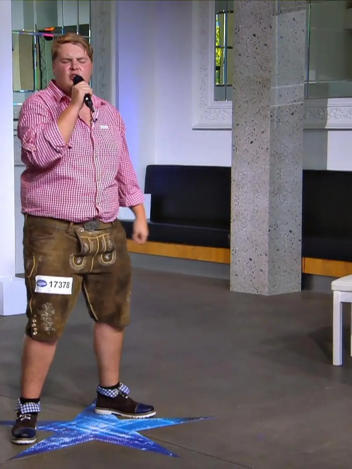 Bild zu: "Florian Hasler singt "Rock mi""