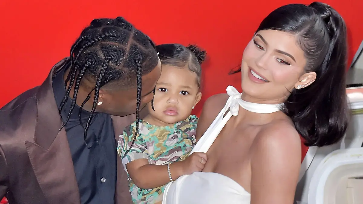 Kylie Jenner: Ihre Tochter nennt sie "Kylie" statt Mama