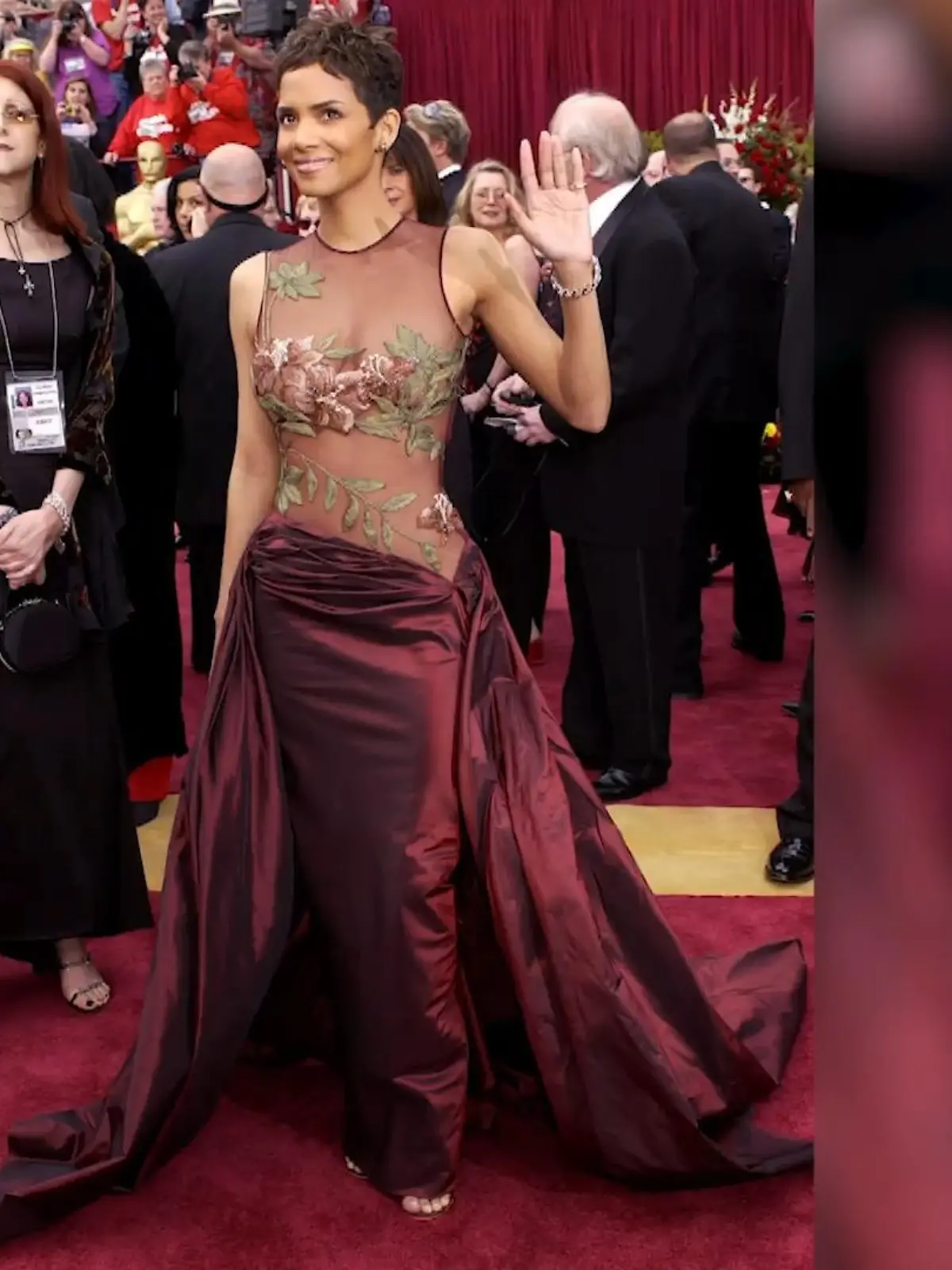 Bild zu: "Diese Oscar-Outfits machten Schlagzeilen"
