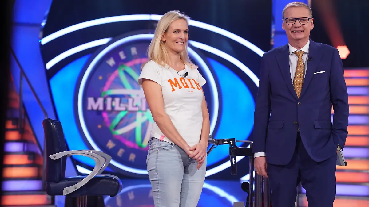 Achtung! Sperrfrist für alle Medien bis Mo.,13.03.2023, 23:20 Uhr!

Moderator Günther Jauch mit Karen Nielsen aus Handewitt

Die Verwendung des sendungsbezogenen Materials ist nur mit dem Hinweis und Verlinkung auf RTL+ gestattet.