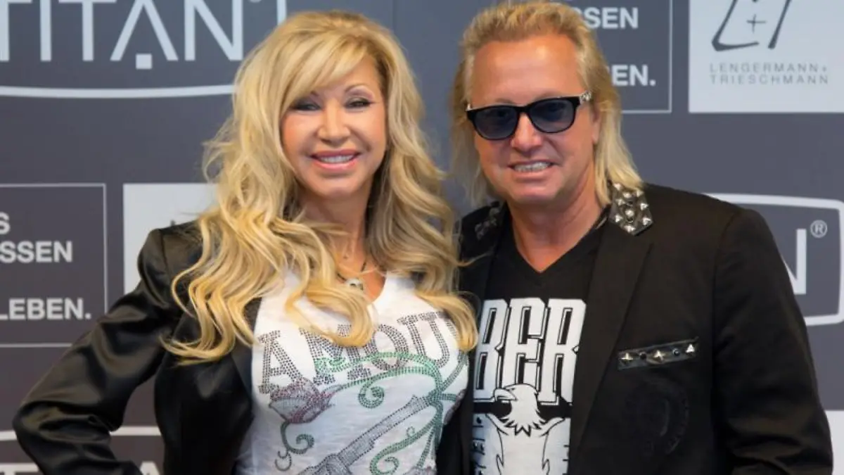Davina und Shania Geiss: Geschwisterliebe in Tinte