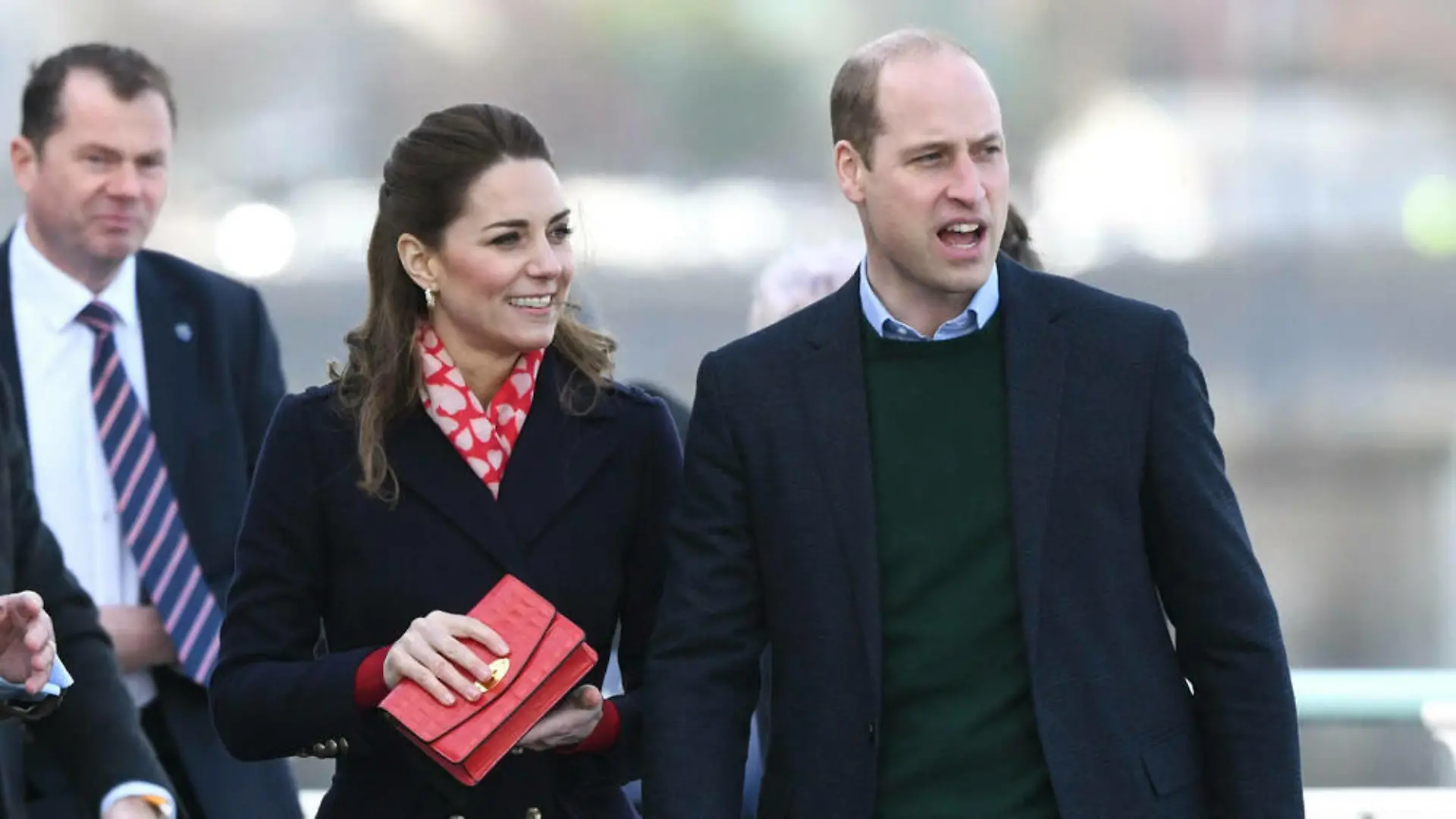 Prinz William und Herzogin Kate zeigen sich gut gelaunt in Südwales