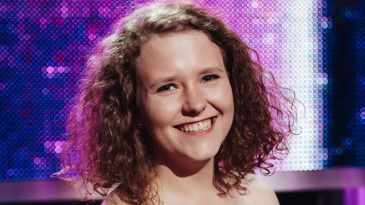 Zoe Meyer.jpg