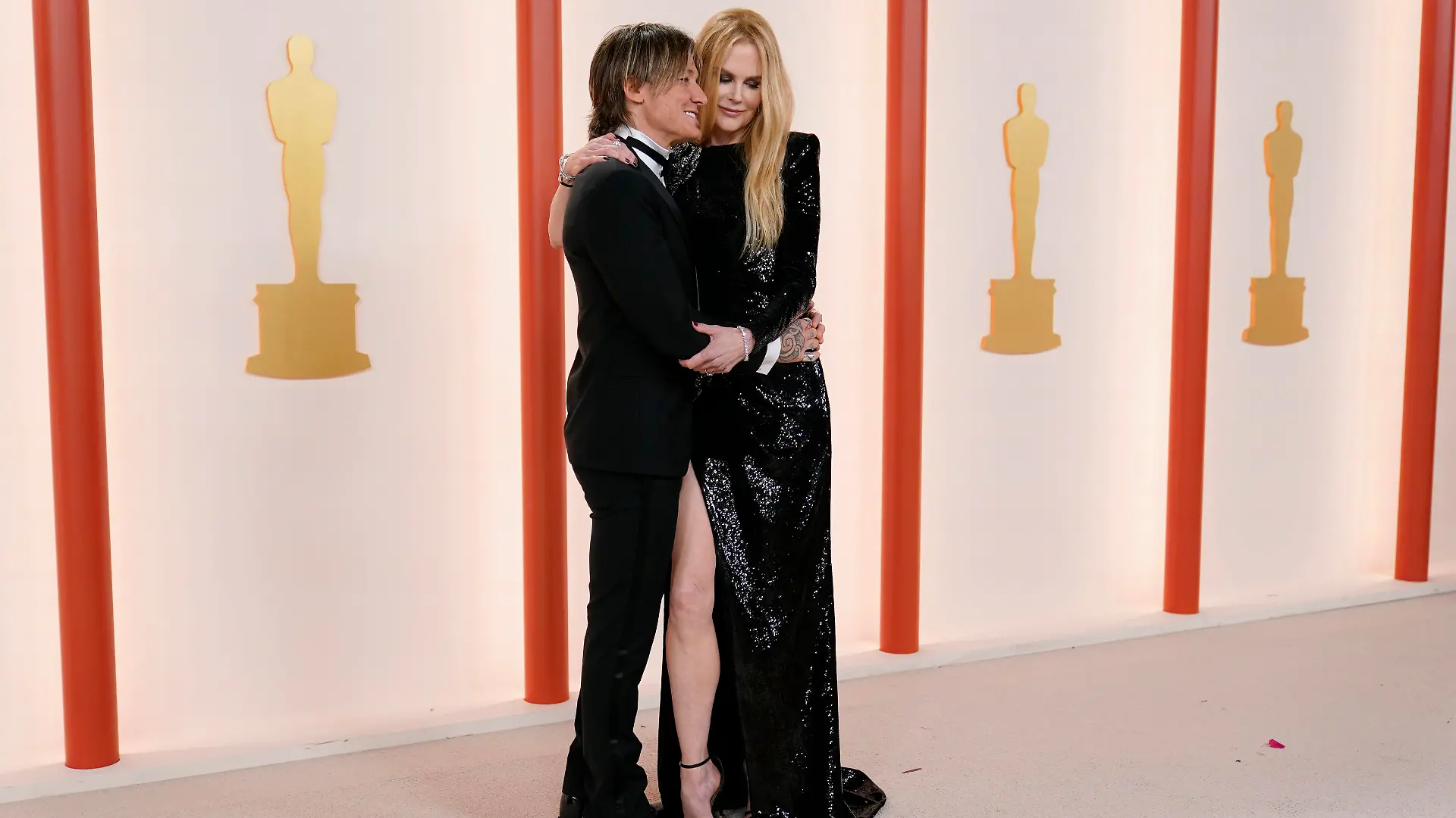 Keith Urban, left, and Nicole Kidman arrive at the Oscars on Sunday, March 12, 2023, at the Dolby Theatre in Los Angeles. (AP Photo/Ashley Landis)