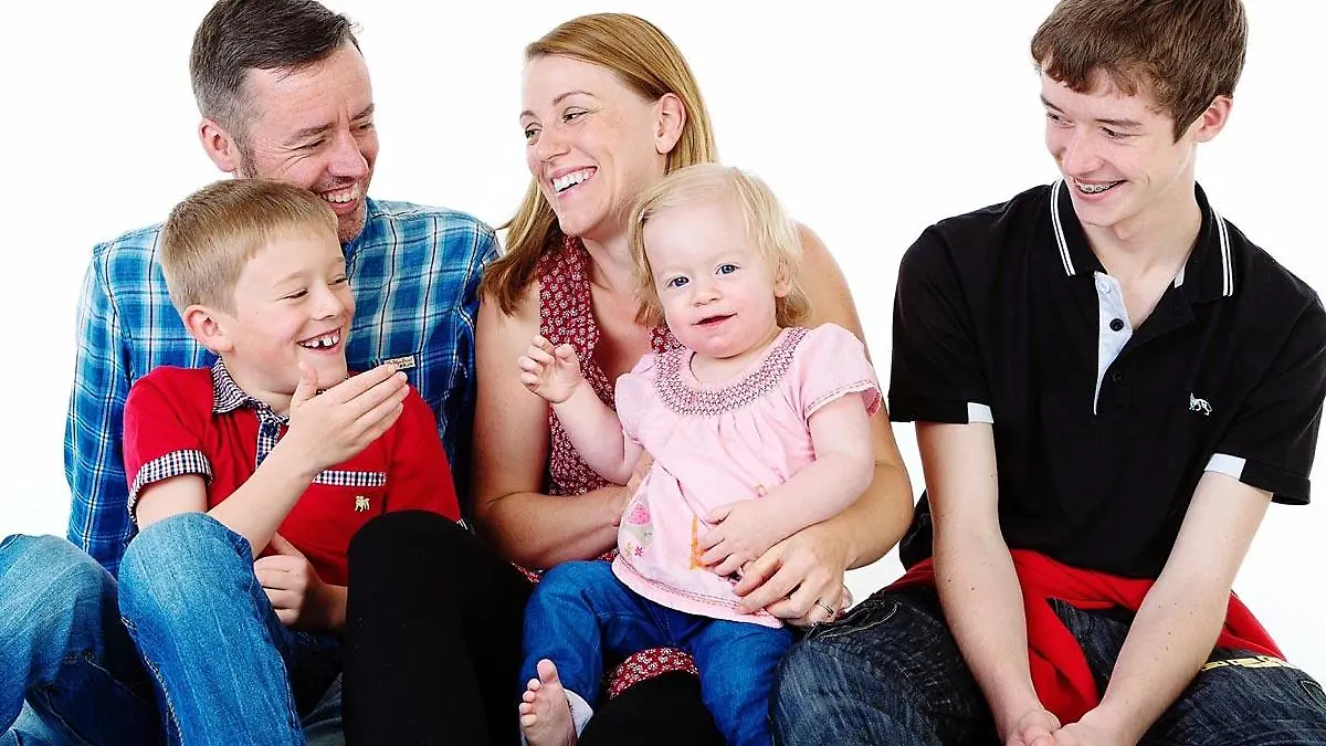 Penny with her parents Andrew and Kelly and brothers Tyler and Harry (PA REAL LIFE/DANIEL MOORE PHOTOGRAPHY) 